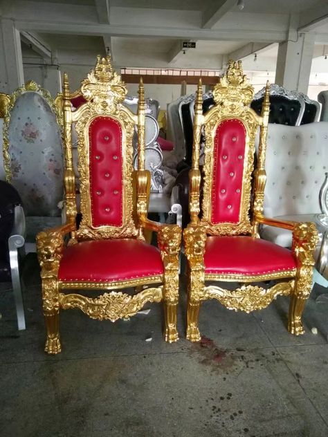 King throne chair Manicure Desk, Outdoor Events Decor, King Throne Chair, High Back Accent Chairs, Waiting Chair, Luxury Office Chairs, Royal Chair, King Chair, Library Furniture