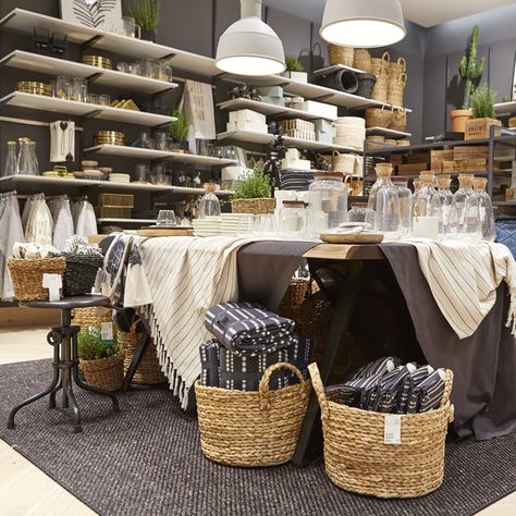 The H&M home department at its new London store is a dream come true Handloom Shop Interior Design, Mango Store Interior, H M Home Decor H&m, Traditional Retail Store Design, Vase H&m Home, H&m Visual Merchandising, H M Home Decor, Antique Booth Displays, Retail Store Display