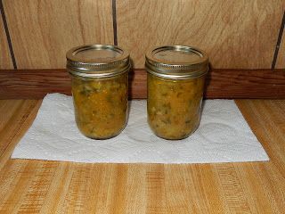 Powell River Books Blog: Canning: Small Batch Pickle Relish Small Batch Sweet Pickle Relish, Sweet Relish Recipe, Cucumber Relish Recipes, Small Recipes, Pickle Relish Recipe, Summer Canning, Sweet Pickle Relish, Pickled Cucumbers, Pepper Relish