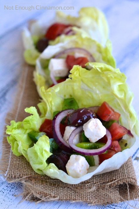 Greek Salad in Lettuce Cups - a fun take on this classic crowd pleaser salad. Find the recipe on NotEnoughCinnamon.com #healthy #glutenfree #vegetarian Bowl Recipes Healthy, Healthy Greek Salad, Veggie Rolls, Clean Eating Salads, Gluten Free Salads, Paleo Salads, Bite Size Appetizers, Lettuce Cups, Cinnamon Recipes