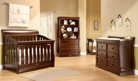 The beautiful Boori Sleigh Royale Forever crib - why oh why are you only available in the UK Brown Crib, Sleigh Cot, Espresso Furniture, Fly Baby, Western Rooms, Room Brown, Flying With A Baby, Toddler Boys Room, Baby Boy Room Nursery