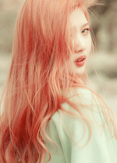 Ash Orange Hair, Hair Styles Korean, Hair Color Auburn Brown, Kpop Hair Color, Pink And Orange Hair, Styles Korean, Honey Hair Color, Hair Color Orange, Trendy Hair Styles