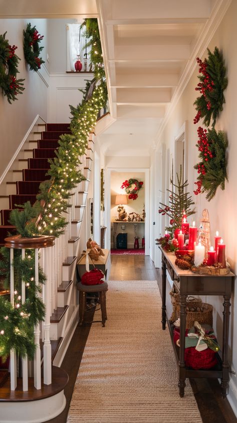 Stunning Christmas Hallway Decor Ideas! Christmas Hallway Decor, Hallway Decor Ideas, Christmas Hallway, Christmas Stairs Decorations, Christmas Stairs, Outdoor Christmas Decoration Ideas, Outdoor Decoration Ideas, Decorations Lights, Handcrafted Ornaments