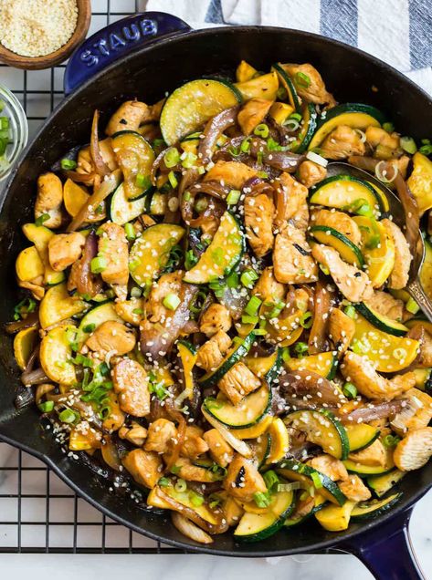 Chicken Zucchini Stir Fry, Chicken Recipe Indian, Chicken Zucchini Recipes, Zucchini Health Benefits, Stir Fry Meat, Zucchini Stir Fry, Chicken And Zucchini, Zucchini Chicken, Sides Recipes