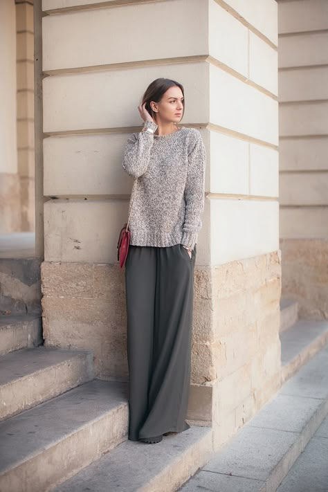 Wide Leg Jeans Summer, Wide Trousers Outfit Casual, Winter Business Outfits, Wide Leg Outfit, Winter Pants Outfit, Style Wide Leg Pants, Wide Leg Pants Outfit, Cosy Outfit, Fashion Blogger Outfit