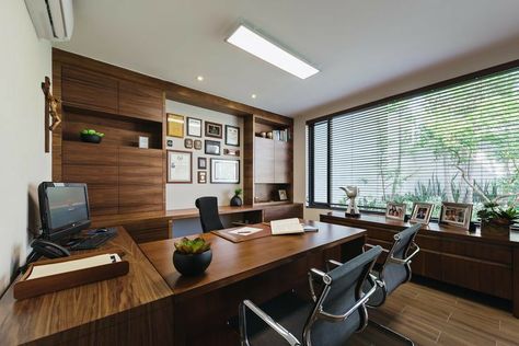 Lawyer Office Interior, Executive Office Design Interior, Education Design Interior, Office Cabin Design, Executive Office Design, Office Furniture Layout, Small Office Design Interior, Home Office Layouts, Law Office Decor