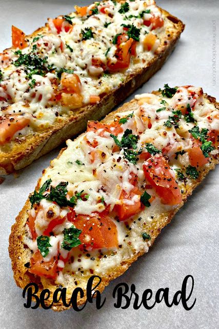 Italian Bread Ideas, French Bread Ideas Appetizers, Italian Tomato Bread, French Bread Appetizers Simple, French Bread Bruschetta, Appetizers With French Bread, Stuff Bread Recipes, Recipes Using Peta Bread, Brachetto Bread