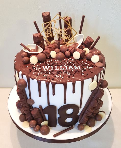 Chocolate Cake Decoration Birthday Men, Chocolate Bar Cake Ideas, Chocolate Bar Cake, Birthday Cake For Men Chocolate, Birthday Cake Simple Chocolate, 9x13 Cake Decorating Ideas, Men’s Chocolate Birthday Cake, 18th Birthday Cake Chocolate, 18th Birthday Cake Jack Daniels