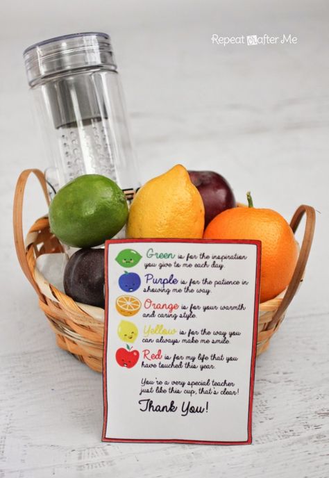 Wow, this school year just flew by! The kids only have a couple more days of preschool and we wanted to do a little something to say thank you to their fabulous teachers. I had seen this cute “M & M” poem and gift  but wanted to do my own twist on it. Fruit infuser water … Fruit Basket Gift Ideas, Fruit Basket Ideas Gift, Fruit Basket Ideas, Basket Gift Ideas, Teacher Appreciation Diy, 4th Wedding Anniversary Gift, Fruit Basket Gift, Teacher Appreciation Gifts Diy, Repeat Crafter Me