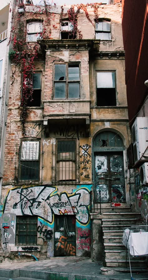 https://flic.kr/p/AQ6GVN | old building Old Houses Photography, Abandoned Buildings Exterior, Old Urban Buildings, Old Buildings Art, Abandoned Building Art, Photography Of Buildings, Abandoned Buildings Art, Abandoned Building Painting, Abandoned Buildings Photography