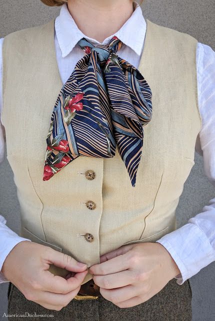 Women In Waistcoats Aesthetic, Cropped Waistcoat Pattern, Edwardian Waistcoat Women, Waistcoat Pattern Womens, Women's Waistcoat Outfit, Women Waistcoat Outfit Office Wear, Victorian Waistcoat Women, Ladies Waistcoat Pattern Sewing, Grey Waistcoat Outfit Women