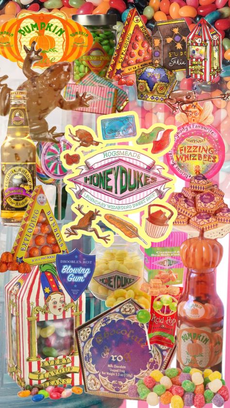 #honeydukes #hogsmeade #harrypotter #chocolatefrog #candy #harrypotteraesthetic Honeydukes Candy, Harry Potter Candy, Festa Harry Potter, Chocolate Frog, Harry Potter Drawings, Harry James, Harry Potter Christmas, Harry Potter Room, Harry James Potter