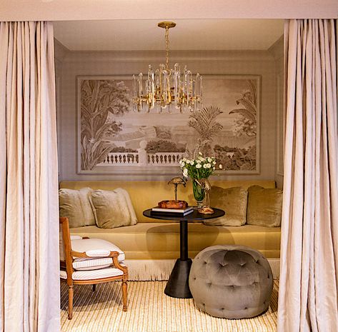 Quintessence - Page 15 of 163 - Lifestyle blog | Living Well with Style and Substance Ceiling Crown Molding Ideas, Bedroom Paint Design, Best Wall Paint, Ceiling Crown Molding, Vignette Design, Sitting Areas, Crown Moldings, Bedroom Furnishings, Master Bed