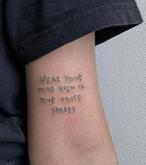 Drawing Tattoo Ideas, Meaningful Tattoo Quotes, Tattoo Ideas For Men, Drawing Tattoo, Classy Tattoos, Discreet Tattoos, Subtle Tattoos, Dream Tattoos, Elegant Tattoos