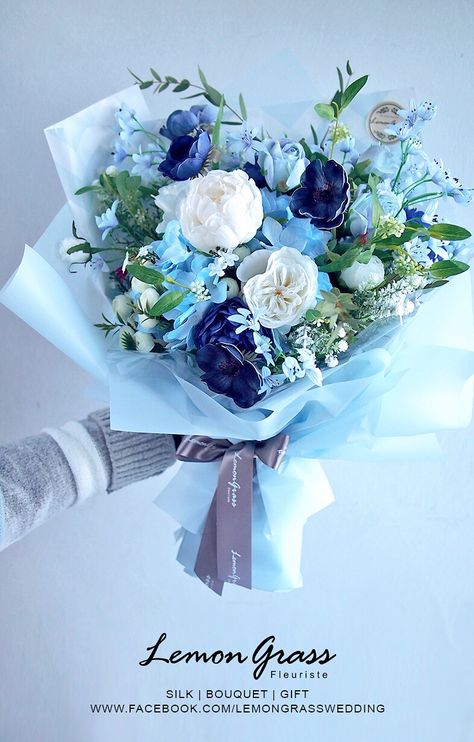 Wedding Flowers Blue, Bouquet Box, Silk Bouquet, Boquette Flowers, Blue Wedding Flowers, Hand Bouquet, Flowers Bouquet Gift, Bouquet Wrap, Diet Guide