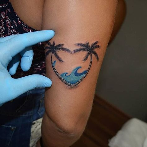 Beach Theme Tattoos, Small Beach Tattoos, Tattoos For Females, Beachy Tattoos, Beach Tattoos, Palm Tattoos, Tattoo Minimalist, Summer Tattoo, Tree Tattoo Designs