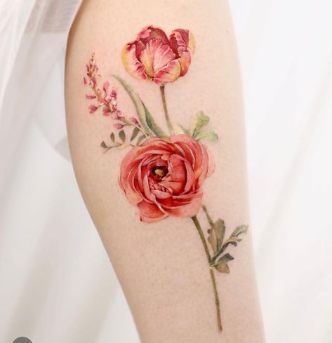 Renuculas Tattoo, Runuculous Flower Tattoo, Ranunculus Flower Tattoo, Ranunculus Tattoo, Tiny Flower Tattoos, Mandala Flower Tattoos, Tattoo Leg, Bouquet Tattoo, Floral Tattoos