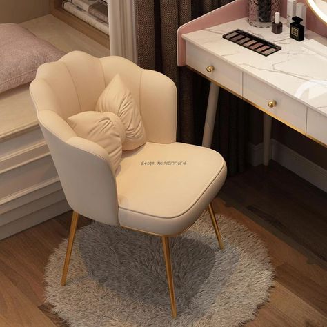 Chair For Makeup Table, Dressing Table Chair Ideas, Vanity Chairs With Backs, Vanity Chair Ideas, Dressing Room Chair, Study Table Chair, Bedroom Desk Chair, Dressing Table Chair, Bad Room Design