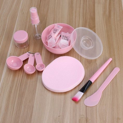 Skin Care Materials, Tool Face, Face Mask Diy, Alat Makeup, Desain Pantry, Makeup Accesories, Mask Diy, Pink Details, Beauty Care Routine