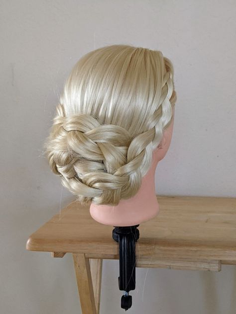 Whitepine Aesthetic, Braid Hairdo, Old Fashioned Hairstyles, Targaryen Hair, Star Wars Hair, Historical Hairstyles, Medieval Hairstyles, Glamour Hair, Hair Inspiration Short