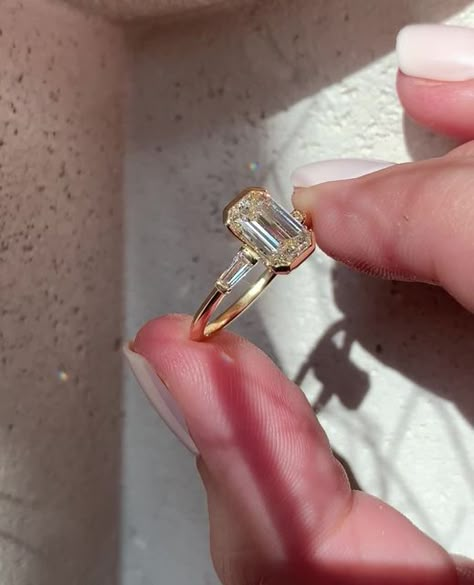 Frank Darling, Retro Engagement Rings, Agate Wedding Ring, Baguette Side Stones, Bezel Engagement Ring, Engagement Ring Inspiration, Cute Engagement Rings, Elongated Cushion, Future Engagement Rings