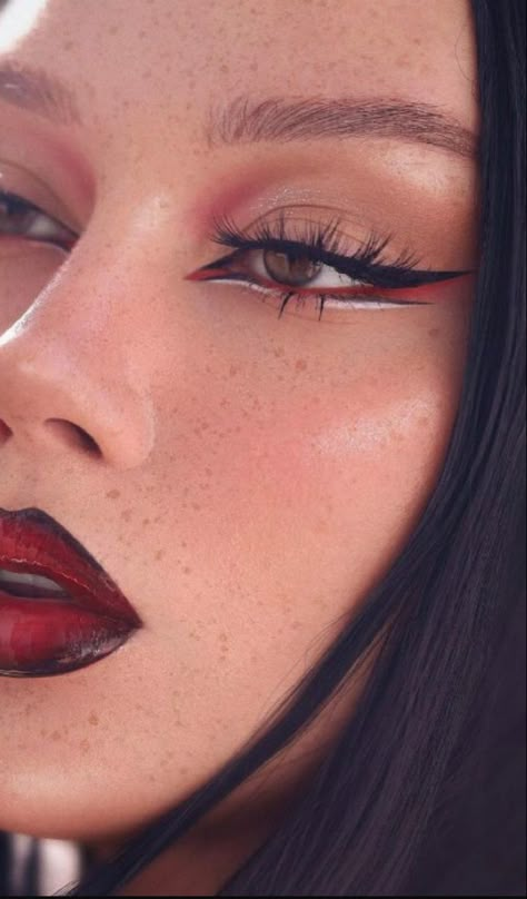 Black Red And White Makeup, Red White And Black Makeup Looks, Eyeshadow Looks Red And Black, Red And Black Makeup Full Face, Eye And Lip Makeup Combo, Black And Red Lip Combo Makeup Look, Black And Red Makeup Ideas, Red Black Lip Combo, Black Lined Red Lips