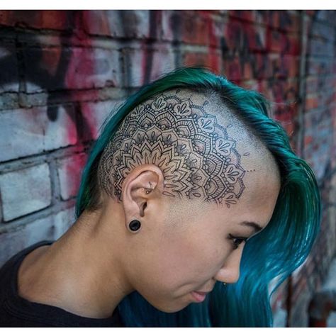 Made by @kristiwallsnyc for @joicewang.nyc Scalp Tattoo Women, Side Head Tattoo, Women Tattoo Placement, Bald Tattoo, Head Tattoo Ideas, Head Tattoo Design, Underarm Tattoo, Side Tattoos Women, Scalp Tattoo