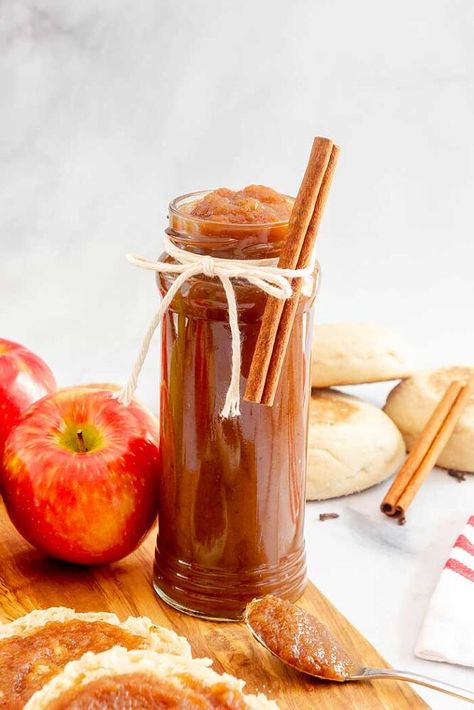 Apple Butter With Applesauce, Apple Butter For Canning, Applesauce For Canning, Crockpot Apple Butter, Canned Applesauce, Slow Cooker Applesauce, Crockpot Apple, Apple Butter Crock Pot, Slow Cooker Apple