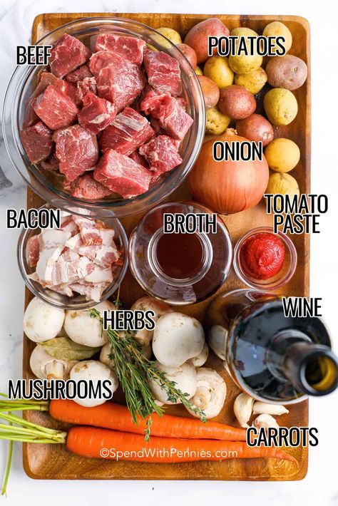 Beef Burgignion, Recipes With Merlot Wine, Recipes With Pearl Onions, Beef Burgionion Julia Child, Beef Bergeron Recipe, Recipes With Wine Cooking, Roasted Beef Recipes, Boeuf Bourguignon Recipe, Beef Burgonione