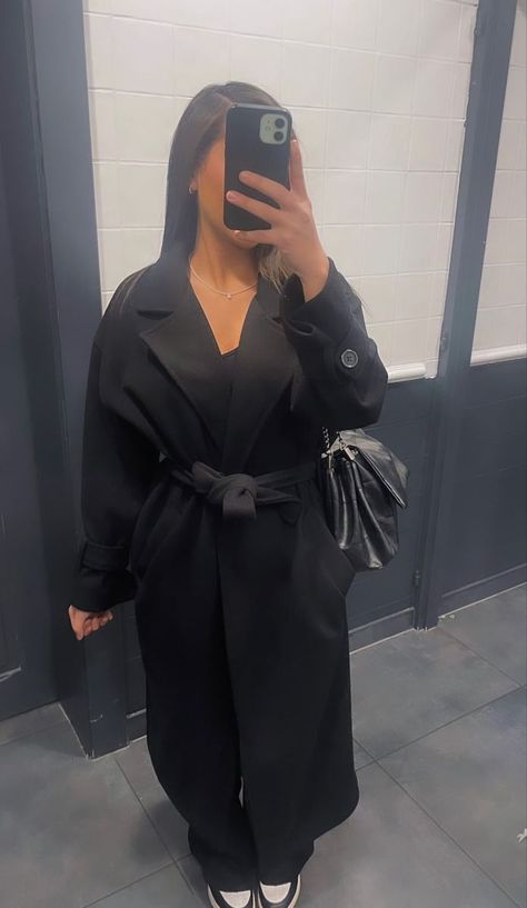 Trench Outfit, Mantel Outfit, Trendy Date Night Outfit, Date Night Outfit Ideas, Night Outfit Ideas, Outfit Zara, Mode Zara, Winter Fashion Outfits Casual, Fresh Outfits