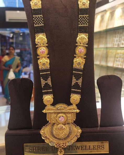 Big Mangalsutra Designs Gold Latest, Magal Sutra Design Gold Latest Long, Ganthan Design Gold Long Latest, Magal Sutra Design Gold Latest, Magal Sutra Design Gold, Big Mangalsutra Designs Gold, Ganthan Design Gold Long, Long Heavy Mangalsutra Designs Gold, Antique Mangalsutra Designs