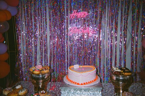 #disco #birthdayparty #70sfashion #aesthetic 80s Themed Party Aesthetic, Aesthetic Disco Birthday Party, Karaoke Birthday Party Aesthetic, Disco Theme 21st, Disco Party Set Up, Retro Disco Birthday Party, Vintage Aesthetic Birthday Party, Disco Fever Party Decoration, Retro Birthday Decor