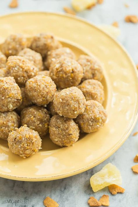 This Tropical No Bake Energy Bites recipe is perfect for back to school! Loaded with dried pineapple, mango, toasted coconut, oats, honey and coconut oil, it's a healthy snack to keep you (and the kids!) going all day long. They're freezer friendly and easy to make ahead. Includes step by step recipe video. #energybites #healthyfood #healthyrecipe #breakfast #snack #recipes Pineapple Breakfast, Oatmeal Protein Cookies, Honey And Coconut Oil, Coconut Oats, Energy Bites Recipe, No Bake Energy, Energy Bites Recipes, No Bake Energy Bites, Peanut Butter Granola