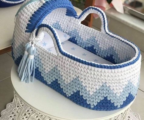 Crochet Baby Nest, Crochet Baby Nursery, Elephant Rug Crochet, Organiser Ideas, Baby Sleeping Basket, Crochet Crib, Crochet Furniture, Crochet Baby Costumes, Crochet Organizer