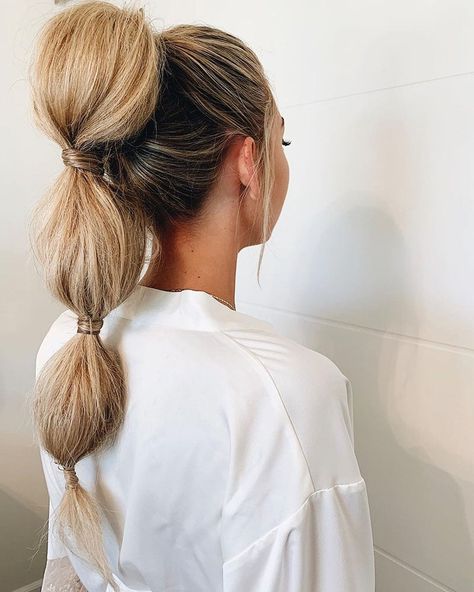 30 Popular Bubble Braid Hairstyles to Try in 2022 - The Trend Spotter Workout Hair, Clip In Ponytail Extensions, Bubble Ponytail, Work Hair, Lustrous Hair, Workout Hairstyles, Work Hairstyles, Hot Hair Styles, Ponytail Styles