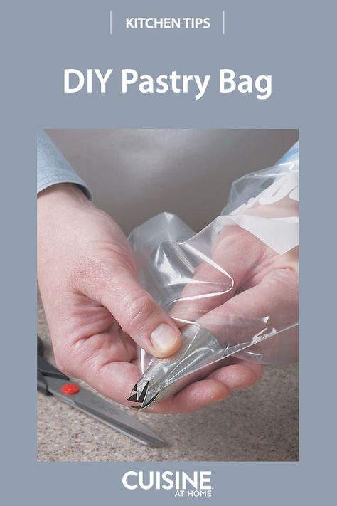 How to Make a DIY Pastry Bag | Here's an easy way to make a homemade pastry/piping bag out of something you probably already have in your kitchen! Perfect for all your frosting, filling, and piping needs. #food #cuisineathome #cookingtips #cookinghacks #kitchentips #kitchenhacks #baking #bakingtips #bakinghacks Diy Pastry Bag, How To Make A Piping Bag, Diy Icing Piping Bag, Diy Icing Bag, Diy Frosting Bag, Homemade Piping Bag, Diy Piping Bag, How To Ice Cupcakes, Diy Frosting