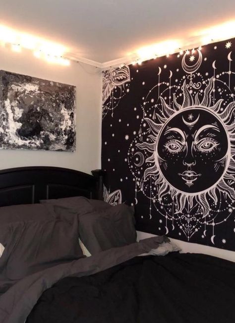 Tapestry Bedroom Cozy, Home Ideas Kitchen, Grunge Bedroom, Celestial Tapestry, Home Drawing, Drawing Home, Hippy Room, Chill Room, Home Decor Aesthetic