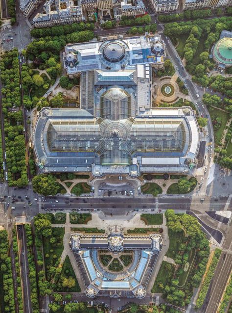 Immortal Symbol, Champs Élysées, Paris Architecture, Football Stadium, Paris Images, French Revolution, Champs Elysees, Paris Eiffel Tower, Grand Palais