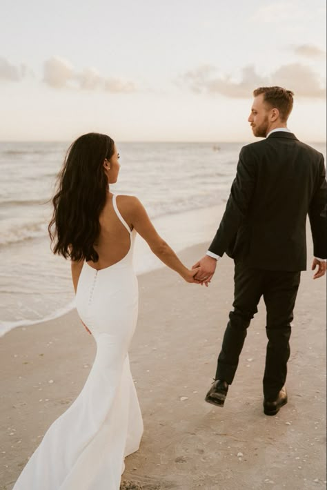 Wedding Pictures Beach Photo Ideas, Beach Wedding Inspo Pictures, Rehearsal Dinner Beach, Laguna Beach Wedding Photos, Beach Pictures Wedding, Beach Wedding Elopement Ideas, Wedding Poses For Bride And Groom Beach, Beach Wedding Photography Ideas, Beach Wedding Poses Picture Ideas