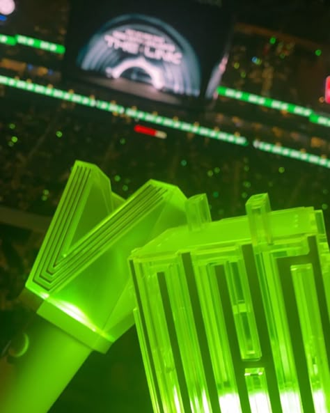 Nct concert!💗✨💚 Wayv Lightstick Aesthetic, Nct Concert Aesthetic, Nctzen Aesthetic Concert, Nct 127 Concert, Nct Dream Concert, Nctzen Aesthetic, Goal 2024, Nct 127 Aesthetic, Nct Concert