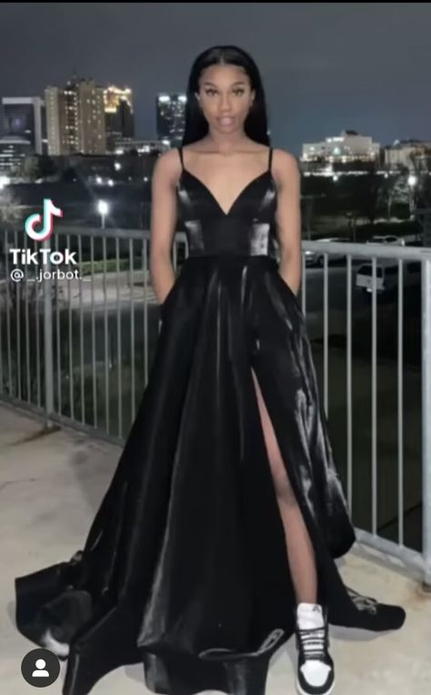 Black Night Dress Long Elegant, Prom Dress And Sneakers, Prom Dress With Sneakers, Prom Dresses With Sneakers, Gown With Sneakers, Sneakerball Party Outfits, Matric Ball Dresses, Satin Sleeves, Sneaker Ball