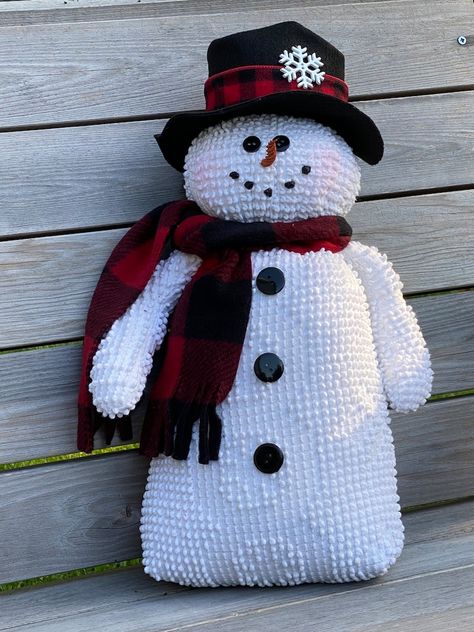 Handmade Vintage Chenille Snowman Stump Doll | Etsy Chenille Snowman, Diy Schneemann, Chenille Crafts, Muncie Indiana, Book Christmas Tree, Snowman Crafts Diy, Snowman Pillow, Christmas Sewing Projects, Vintage Chenille