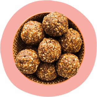 Chia Balls, Low Cholesterol Snacks, Delight Dessert, Protein Balls Recipes, Low Cholesterol Diet, Low Cholesterol Recipes, Packaged Snacks, Protein Treats, Cholesterol Lowering Foods