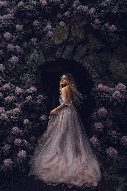 Fairytale Photoshoot, Debut Photoshoot, Fairytale Aesthetic, Fairytale Princess, Ethereal Aesthetic, Royalty Aesthetic, Fotografi Vintage, Dreamy Photography, Royal Aesthetic