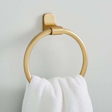 Towel ring placement