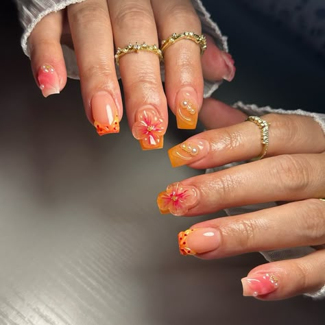 Gel Nail French Tip Designs Square, 3d Nail Art Square Nails, Tropical Orange Nails, 3d Nail Art Square, Orange Flower Nail Designs, Tropical Nails Square, 3d Flower Nails Square, Short Tropical Nails, Square Flower Nails