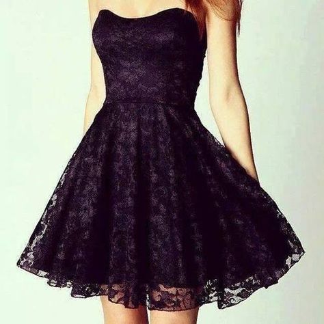 #Vestido Negro :) BEC ♥ Plum Lace Dress, Prom Dress Short Lace, Purple Lace Dress, Junior Prom Dresses, Lace Prom Dress, Short Lace Dress, Black Short Dress, Grad Dresses, Lace Evening Dresses