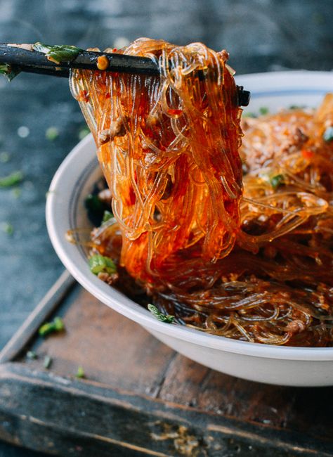 Ants Climbing a Tree (Sichuan Glass Noodle Stir-fry) Ants Climbing A Tree, Glass Noodles Recipe, Vietnamese Recipe, Climbing A Tree, Glass Noodles, Salad Pasta, Asian Noodles, Noodle Recipes, Asian Cooking