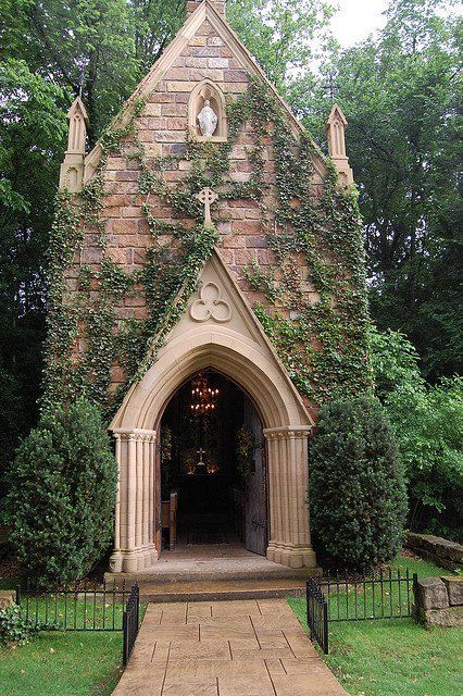 9. St. Catherine's at Bell Gable: This  Gothic-style stone chapel in Fayetteville is a memorably scenic place for couples to take their vows. Arkansas Wedding Venues, Stone Chapel, Gothic Ideas, Old Country Churches, Church Pictures, Inexpensive Wedding, Old Churches, Country Church, Cathedral Church