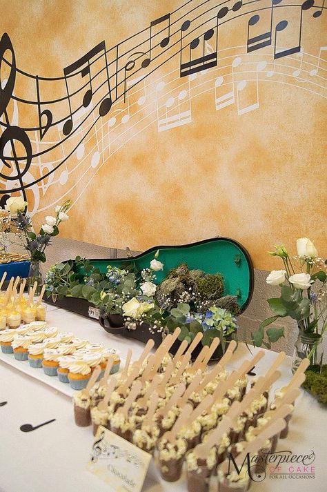 Music Themed Sweet Table Music Sweet 16 Theme, Music Themed Graduation Party, Music Decorations, Christening Themes, Music Birthday Party, Casino Wedding, Music Themed Parties, Music Themed Wedding, Gala Ideas